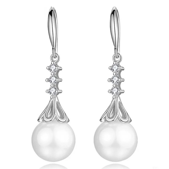 New Sterling Silver White Sapphire Cultured Pearl Earrings - Picture 3 of 6